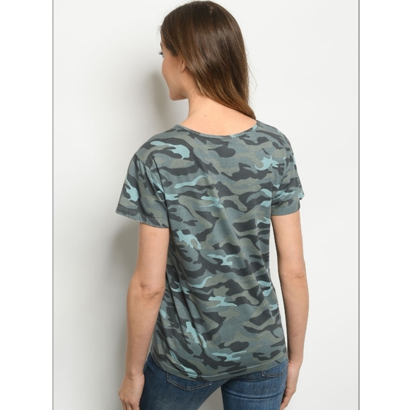 Wishlist Camo Shirt with criss cross front - Picture 2 of 2